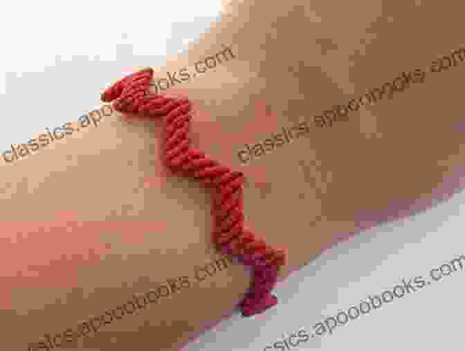 Image Of A Beautiful Zig Zag Macrame Bracelet. Zig Zag Macrame Tutorial: Bracelet Tutorial